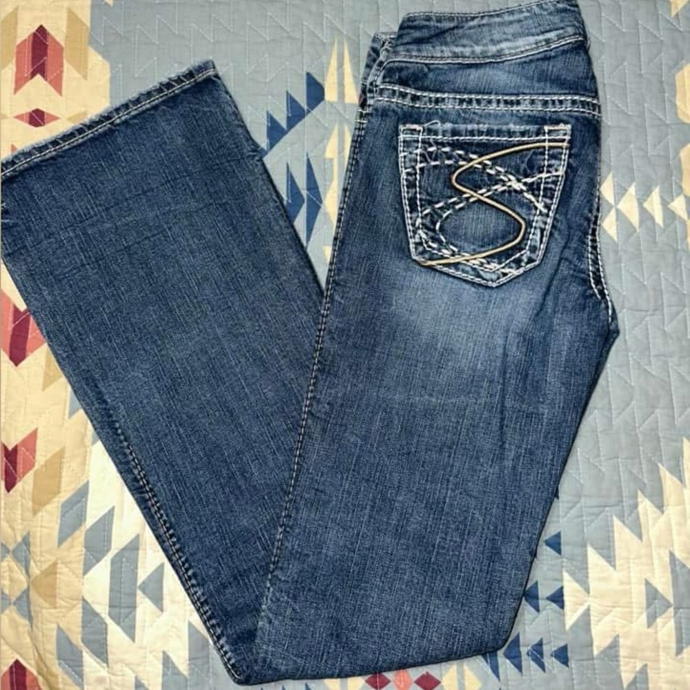 Silver Jeans 
Style: Frances Bootcut 
Size: W25/L31
$35